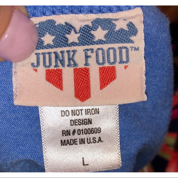 Junk Food Beatles Sergeant Pepper T Shirt Large - Picture 2 of 4